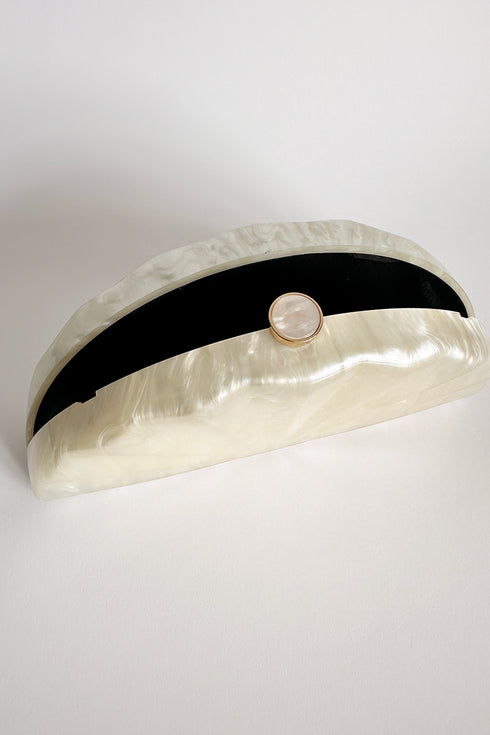 Sea shell pearlescent clutch bag, white