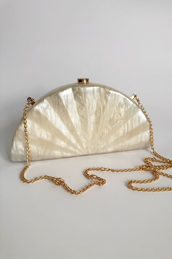 Sea shell pearlescent clutch bag, white
